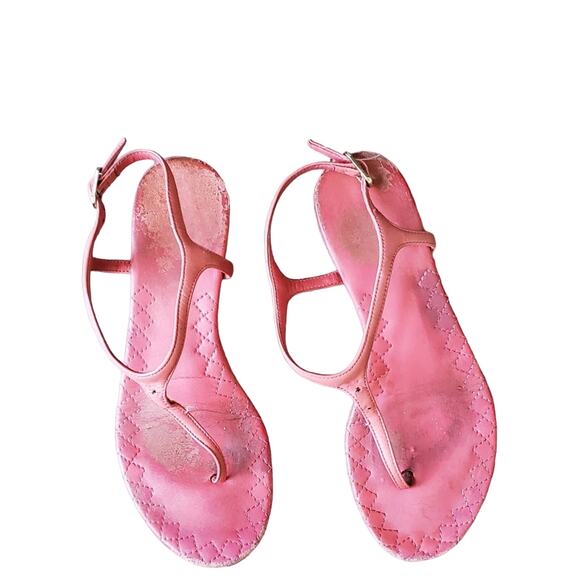 Chanel Pink Quilted Leather Thong Sandals (35) - Picture 1 of 7